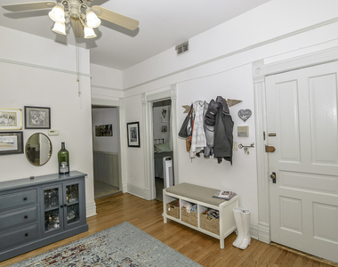 3222 N Racine Avenue - Photo Thumbnail 10