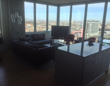 659 W Randolph Street - Photo Thumbnail 3