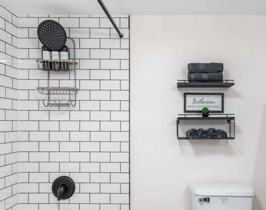 816 W Saint James Street - Photo Thumbnail 12