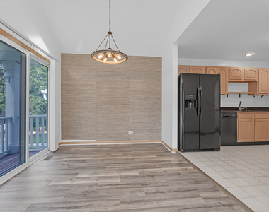 1651 Apple Tree Lane - Photo Thumbnail 8
