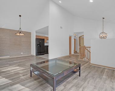1651 Apple Tree Lane - Photo Thumbnail 7