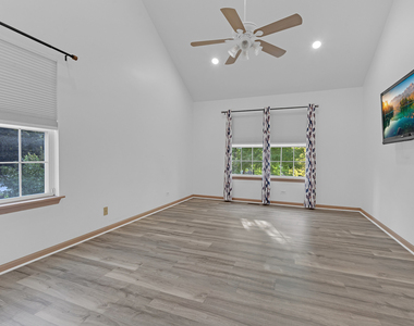 1651 Apple Tree Lane - Photo Thumbnail 13
