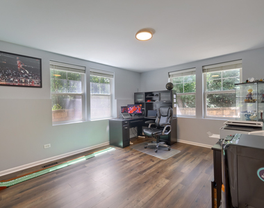 5630 Cambridge Way - Photo Thumbnail 11