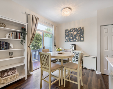 5630 Cambridge Way - Photo Thumbnail 9