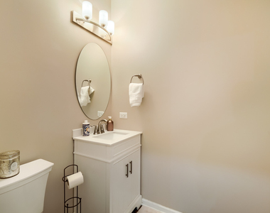 5630 Cambridge Way - Photo Thumbnail 15