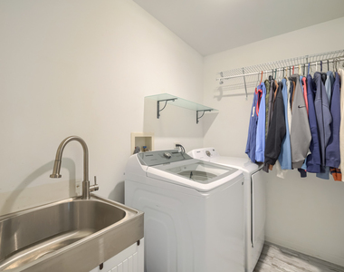 5630 Cambridge Way - Photo Thumbnail 25