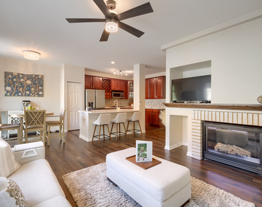 5630 Cambridge Way - Photo Thumbnail 8