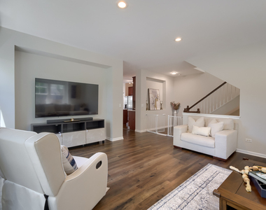 5630 Cambridge Way - Photo Thumbnail 6