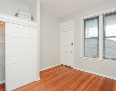2202 W Belmont Avenue - Photo Thumbnail 9