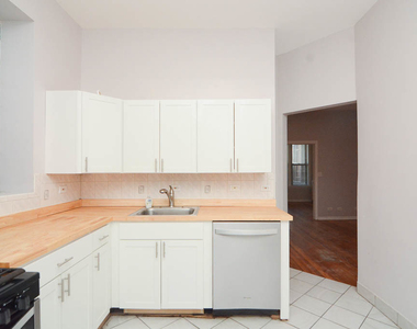 2202 W Belmont Avenue - Photo Thumbnail 2