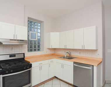 2202 W Belmont Avenue - Photo Thumbnail 1