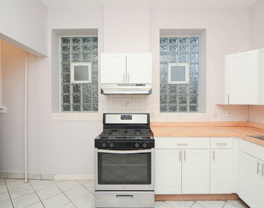 2202 W Belmont Avenue - Photo Thumbnail 3