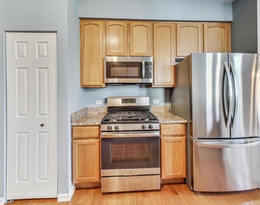 3211 S Ronan Drive - Photo Thumbnail 8