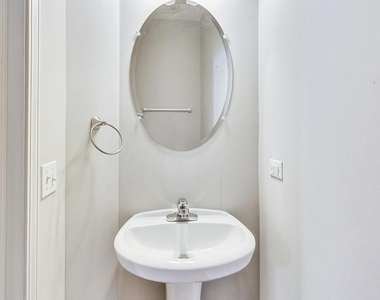 3211 S Ronan Drive - Photo Thumbnail 13