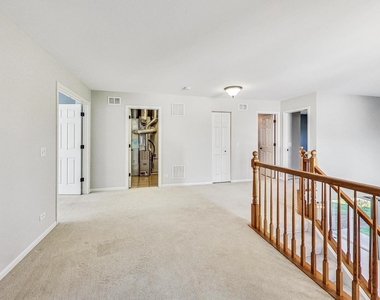 3211 S Ronan Drive - Photo Thumbnail 15
