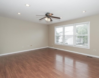 1063 Hampton Harbor - Photo Thumbnail 5
