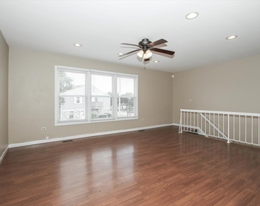 1063 Hampton Harbor - Photo Thumbnail 3