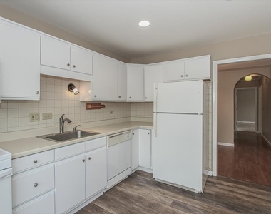 1063 Hampton Harbor - Photo Thumbnail 9
