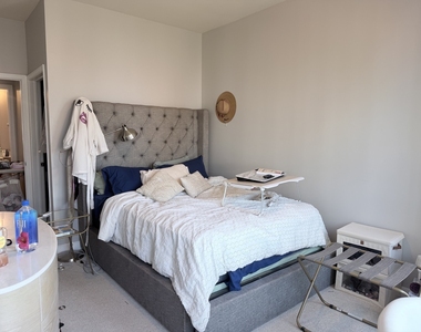 1235 S Prairie Avenue - Photo Thumbnail 8
