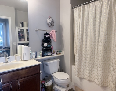 1235 S Prairie Avenue - Photo Thumbnail 10