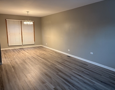 5431 Ebony Court - Photo Thumbnail 2