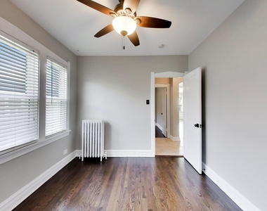 7922 W Elmgrove Drive - Photo Thumbnail 20