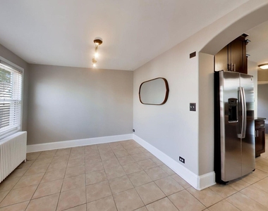 7922 W Elmgrove Drive - Photo Thumbnail 15