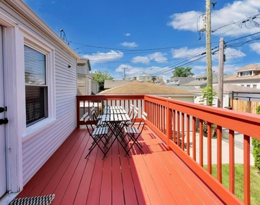7922 W Elmgrove Drive - Photo Thumbnail 16