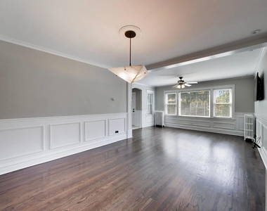 7922 W Elmgrove Drive - Photo Thumbnail 8