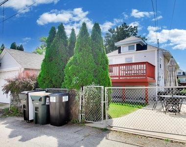 7922 W Elmgrove Drive - Photo Thumbnail 40