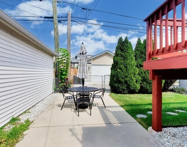 7922 W Elmgrove Drive - Photo Thumbnail 45