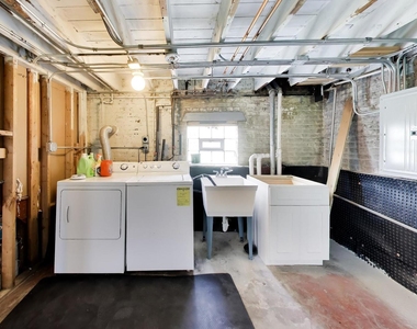 7922 W Elmgrove Drive - Photo Thumbnail 36