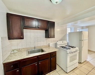 2227 W 19th Street - Photo Thumbnail 1