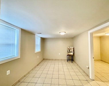 2227 W 19th Street - Photo Thumbnail 3