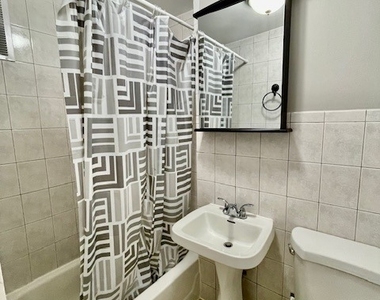 2227 W 19th Street - Photo Thumbnail 9
