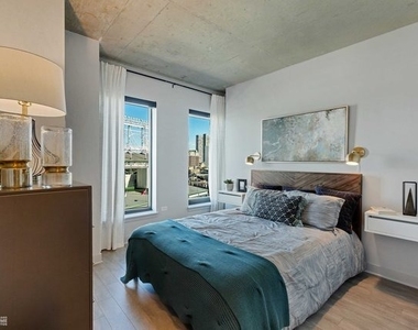 1025 W Addison Street - Photo Thumbnail 14