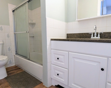 382 Dover Drive - Photo Thumbnail 13