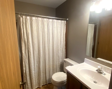 1826 Kerrybrook Court - Photo Thumbnail 9