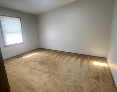 1826 Kerrybrook Court - Photo Thumbnail 8