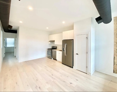 3228 W Palmer Street - Photo Thumbnail 6