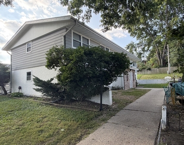 1314 Argo Lane - Photo Thumbnail 15