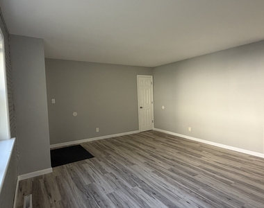 1314 Argo Lane - Photo Thumbnail 12