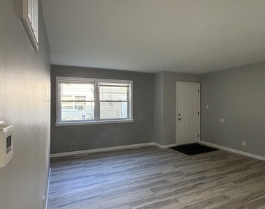 1314 Argo Lane - Photo Thumbnail 2