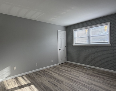 1314 Argo Lane - Photo Thumbnail 8
