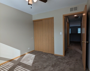 2257 Georgetown Circle - Photo Thumbnail 13