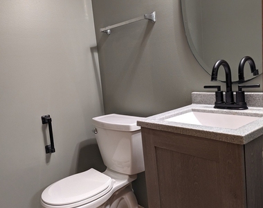 2257 Georgetown Circle - Photo Thumbnail 7