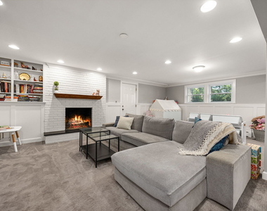 1024 Catalpa Lane - Photo Thumbnail 18