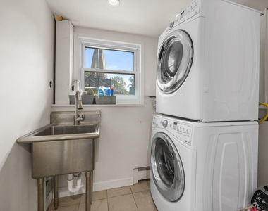 1024 Catalpa Lane - Photo Thumbnail 15