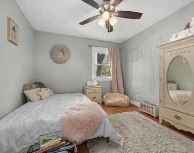 1024 Catalpa Lane - Photo Thumbnail 21