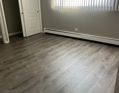 5740 W 108th Street - Photo Thumbnail 5